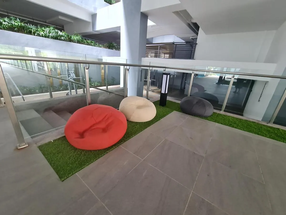 Cozy Modern Tiny Home 2R1B 10 Mins To Klcc Kuala Lumpur 0*,