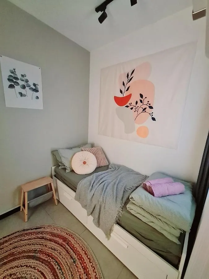 Cozy Modern Tiny Home 2R1B 10 Mins To Klcc Kuala Lumpur